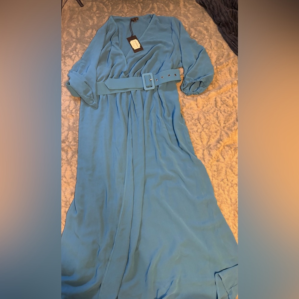 Elegant Blue Midi Dress